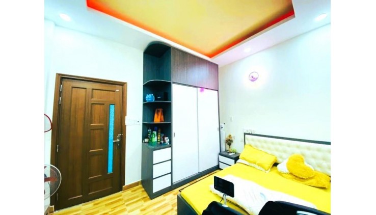 NHÀ MÃ LÒ GIÁ NGỘP - 46M2 - 3 TẦNG - HẺM XE TẢI THÔNG - NHỈNH 4TY